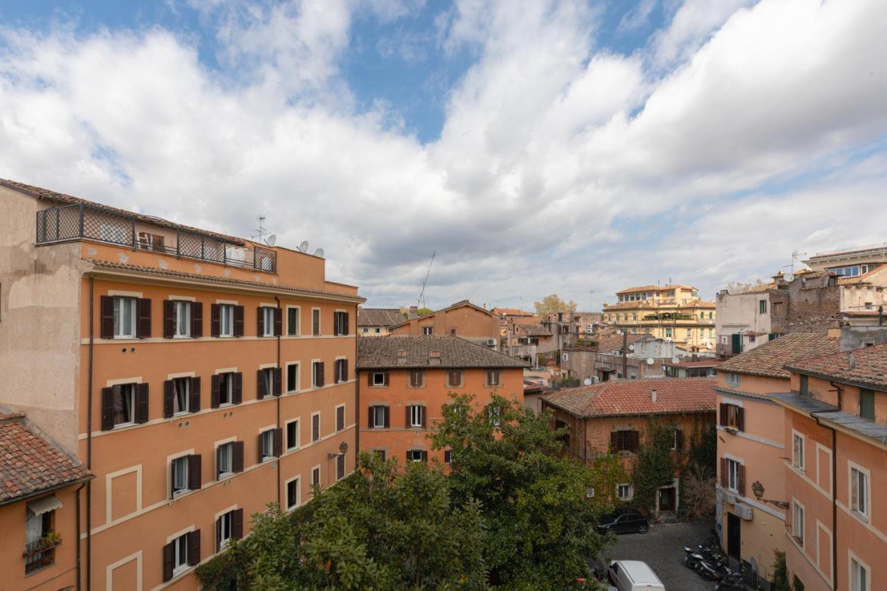 Amazing Penthouse With Terrace And Rooftop In Trastevere Рим Екстер'єр фото