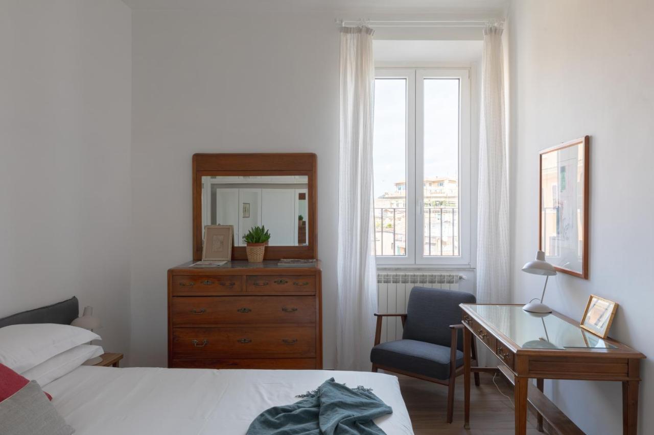 Amazing Penthouse With Terrace And Rooftop In Trastevere Рим Екстер'єр фото