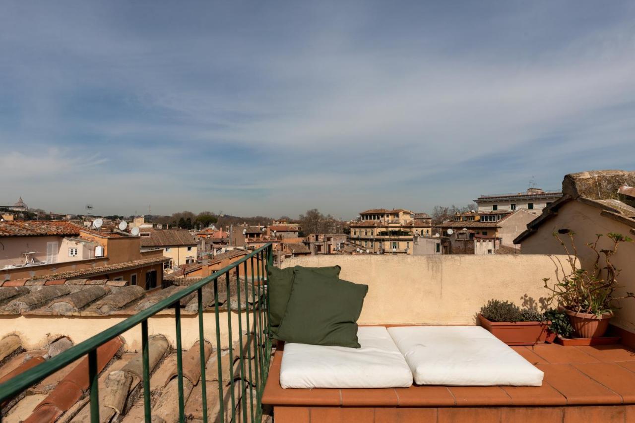 Amazing Penthouse With Terrace And Rooftop In Trastevere Рим Екстер'єр фото